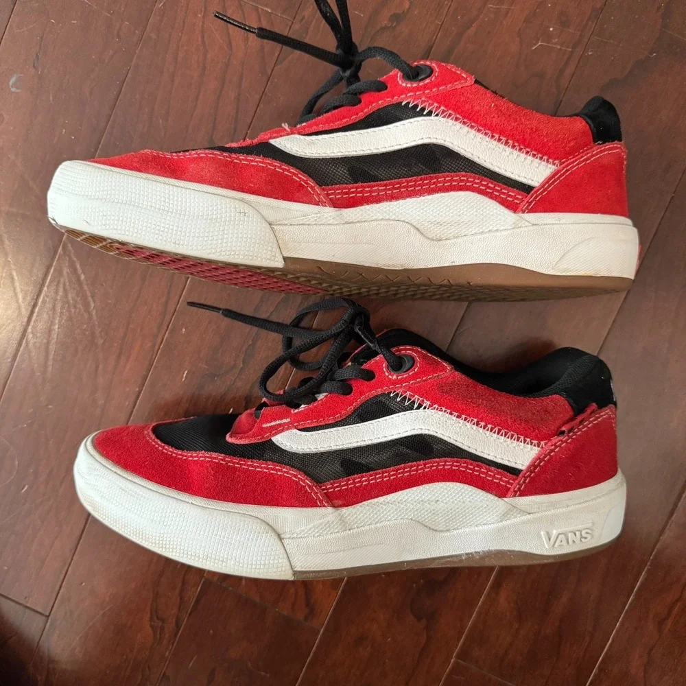 VANS Skate Old Skool Red/Black Men's 7.5 Women's 9